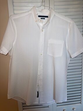 Perry Ellis White Textured Short-Sleeve Button-Down Shirt